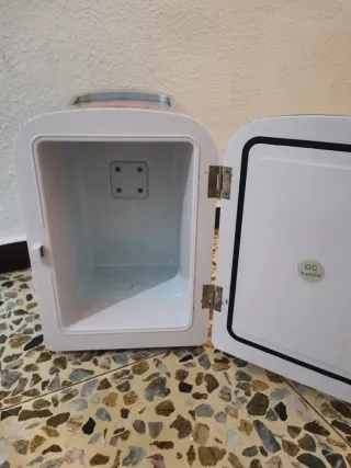 Mini nevera