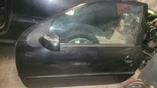Puerta Izquierda Peugeot 206 Negro 3 Puertas