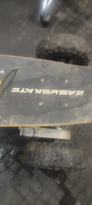 Monopatín Eléctrico Todoterreno