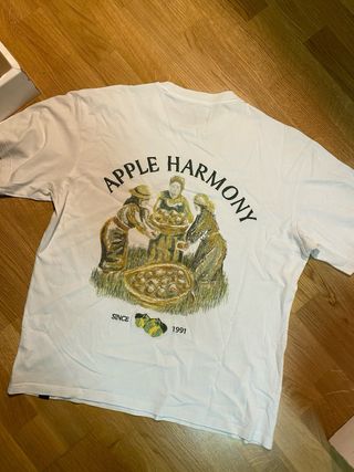 Camiseta Pull&Bear Apple Harmony