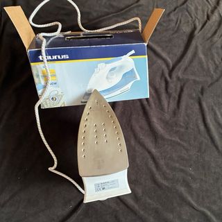 Plancha Taurus Aqua Plus 2200W