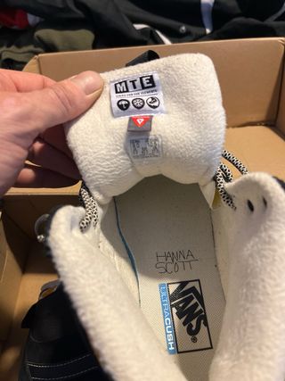 Botas Vans Ultrarange Montaña Negro/Gris