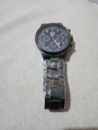 Orologio da uomo nero e argento