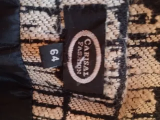 Abrigo de señora estampado