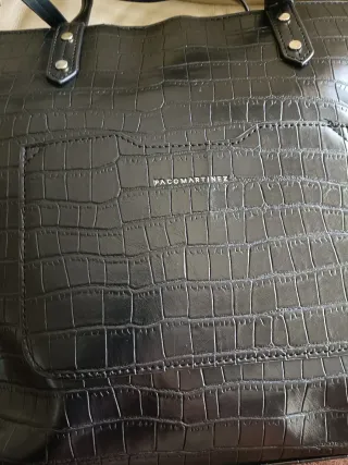 Bolso Paco Martínez negro grande efecto cocodrilo