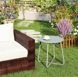 Mesa auxiliar metálica color verde azulado