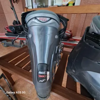 Botas de esquí y esquís