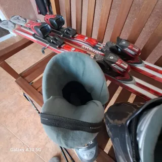 Botas de esquí y esquís