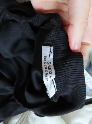 Vestido negro canalé Shana talla S espalda abierta