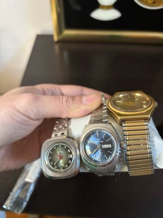 Lote de 3 relojes automáticos y 2 correas