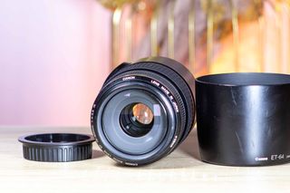 Canon EF 75-300mm f4-5.6 IS Obiettivo + Paraluce