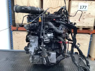 Motor Nissan NV400 Furgón X62