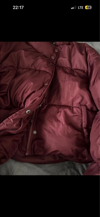 Abrigo puffer morado corto chaqueta plumas puffy