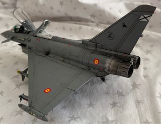 Excelente maqueta Eurofighter Ala 11