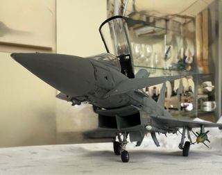 Excelente maqueta Eurofighter Ala 11