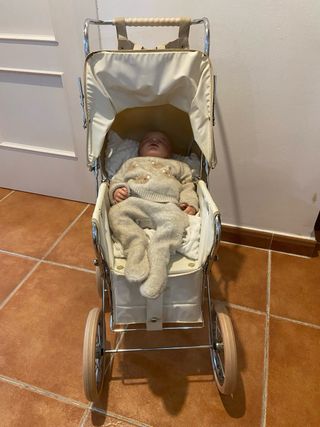 Carro de muñecas vintage