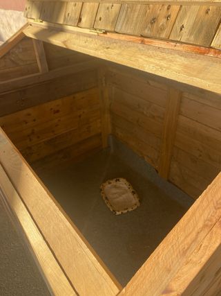 Casa de madera para perros