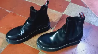 Botas Mustang Negras Tipo Martens