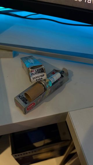 Pastillas Brembo P 06 081 + Bujías NGK BMW E46