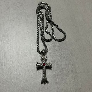 Collar Cruz de Acero Inoxidable con Piedra Roja