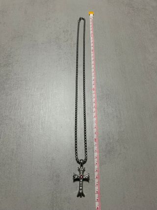 Collar Cruz de Acero Inoxidable con Piedra Roja