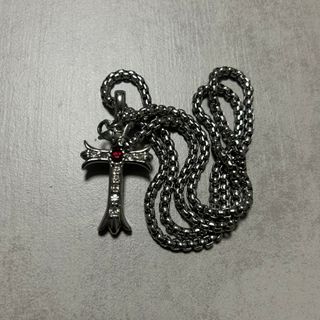 Collar Cruz de Acero Inoxidable con Piedra Roja