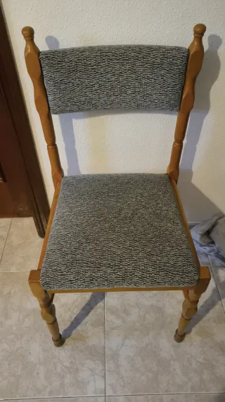 Mesa camilla redonda y 4 sillas