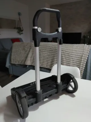 Carrito con ruedas para mochila escolar