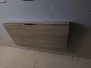 Mesa plegable de madera