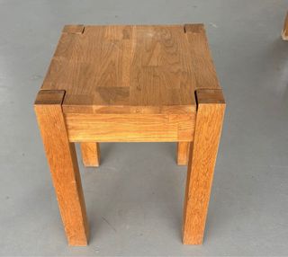 Conjunto mesa y bancos madera maciza.