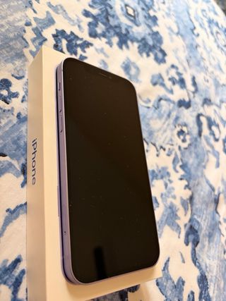 iPhone 12 64GB Morado
