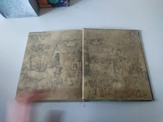 Las aventuras de Alicia en el País de las Marav...