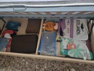 Cama individual con arcón