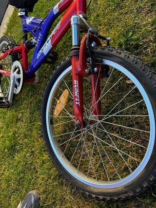 Bicicleta Runfit 20 para reparar