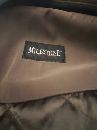 Montone uomo marrone per TG info