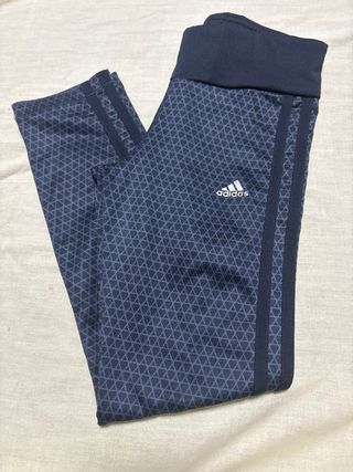 Mallas Adidas 7/8  muy buenas