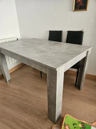 Mesa de comedor gris / cemento extensible