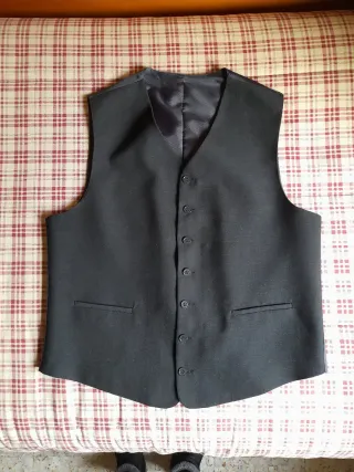 Traje 3 piezas gris marengo