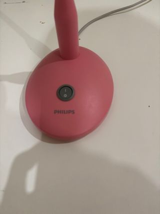 Lámpara de escritorio Philips rosa y gris