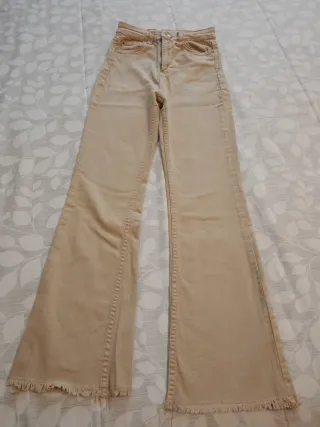 Pantalón Stradivarius Beige Talla 32