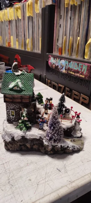 Casa de Navidad con Luces,Sonido y movimiento