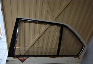 Cristal trasero izquierdo Volvo 340/360