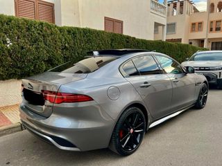 Jaguar XE 2023