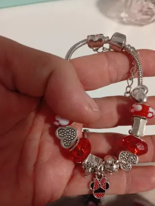 Pulsera Charms Pandora Roja y Plateada