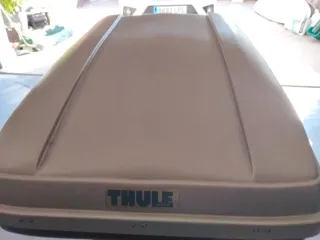 Cofre techo portaequipajes Thule Weekender.