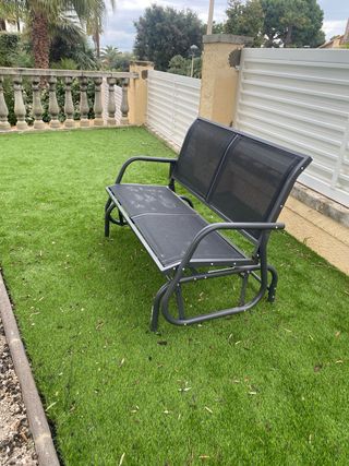 Banco balancín exterior gris