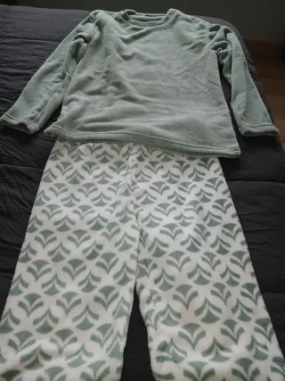 Pijama Invierno Verde y Blanco