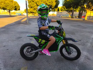 Moto Eléctrica DYXTROY 1200W