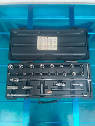 Kit de montaje y desmontaje de bujías