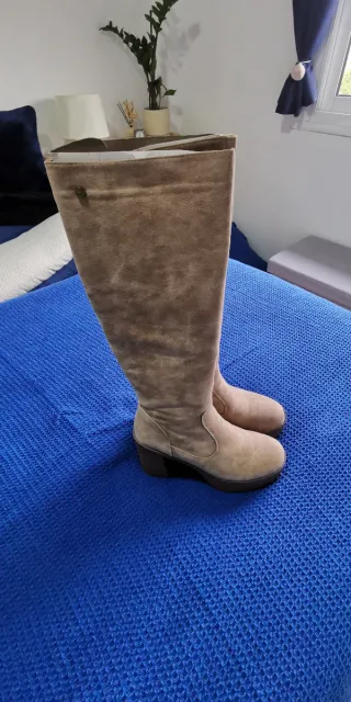 Botas altas beige